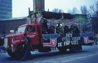 1971-02-20 Optocht Lampegat 12